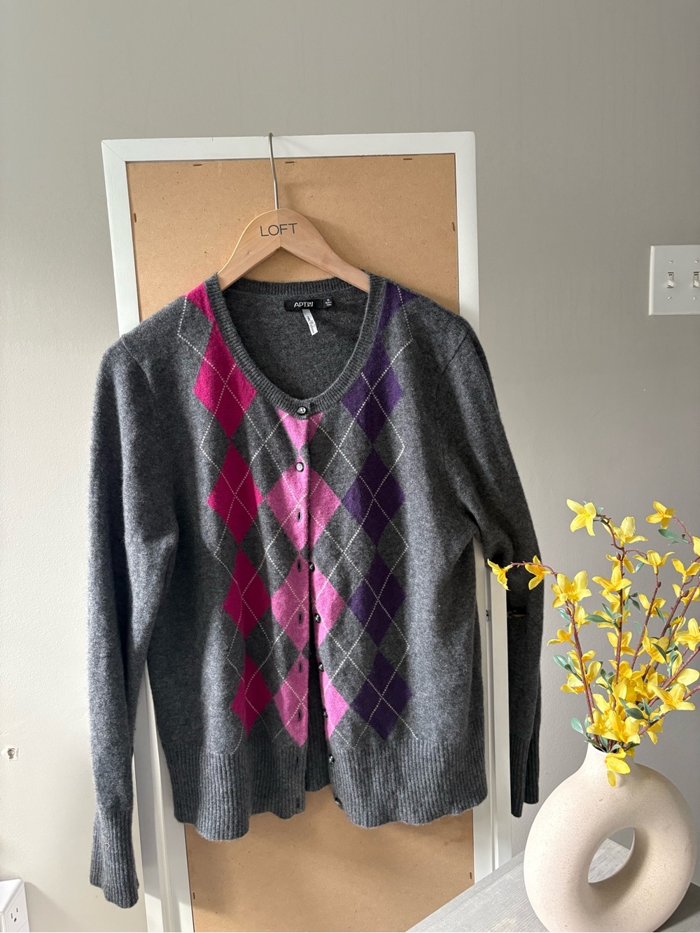 APT. 9 100% Pure Cashmere Gray Pink Argyle Cardigan Sweater XL